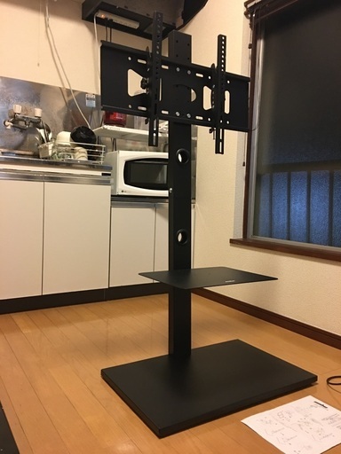 テレビスタンド　棚付き　ハイタイプ