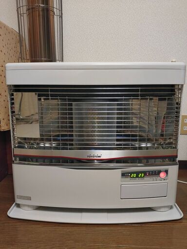 トヨトミ　HR-650F　煙突　ストーブ　（2019年製） 釧路市内