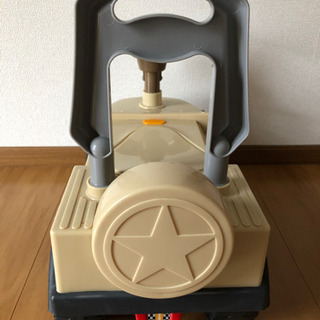 足蹴り乗用玩具の画像