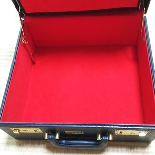 アンティーク　トランク　鍵付き　未使用の画像