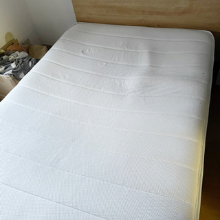 【無料】ニトリ　ダブルベッドの画像