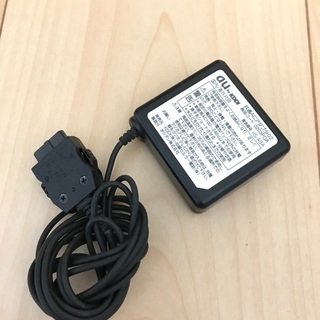 au 3Gガラケー　充電アダプター