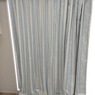 12月まで20%オフ！　[美品]カーテン　ニトリ　大きい窓にの画像