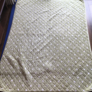 【差し上げます】敷きパッド(クイーンサイズ)