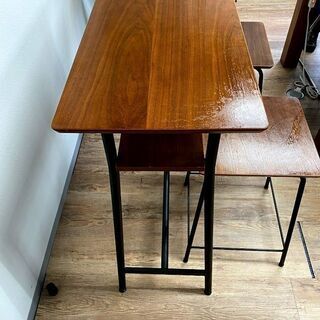 【ダイニングテーブル一式！無料で差し上げます】の画像