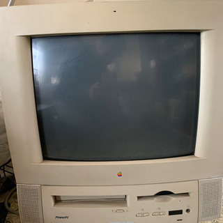 アップルコンピュータ　パソコンモニター
