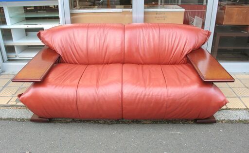 ① 北海道/千歳市 MORISHIGE G-ARC モリシゲ 森重 Gアーク 2Pソファ 2人がけ オレンジ×ブラウン 本革製 バーズアイメープル 千歳市近郊配送/店頭でのお受渡し大歓迎