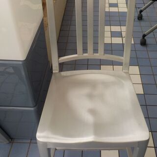 ID:G962282　アルミ製イス（ＥＭＥＣＯ製）