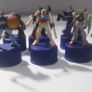 PEPSI ボトルキャップ ガンダムシリーズ ペットボトルおまけ フィギュアの画像