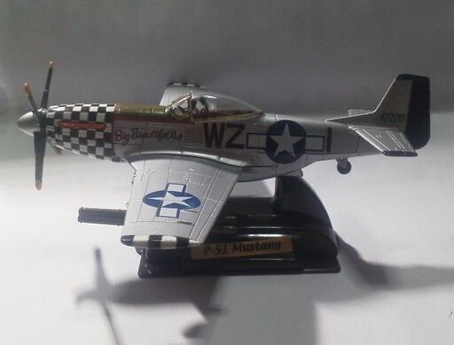 P51 Mustang マスタング(ムスタング) 飛行機 ダイキャスト 1/48