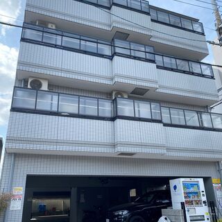 高槻市駅徒歩5分。大家直なので余計な費用は掛かりません。no2
