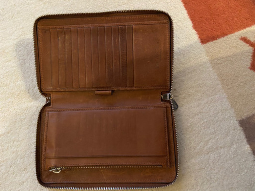 ブルネロクチネリ　トラベルウォレット