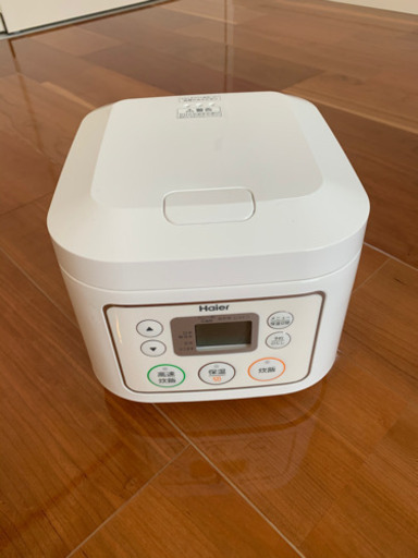 【新品未使用】ハイアール★炊飯器　JJ-M30C(W)