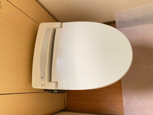 INAXのトイレユニット（収納一体型）ウオシュレット付き　解体、洗浄しました