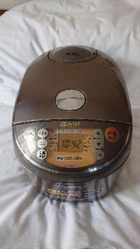 【お取引中】圧力IH炊飯ジャー NP-NH18型