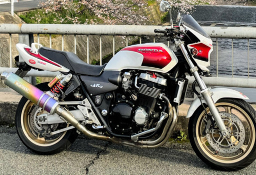 受け渡し決まりました。CB 1300 SF sc40 モリワキ　車検たっぷり、カスタム多数