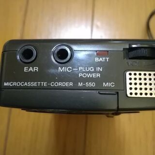 ソニー　マイクロカセット　テープレコーダー　ケース付き昭和レトロ　電池入れるとランプ着きます｡入手困難の画像
