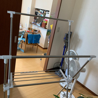 室内物干しの画像