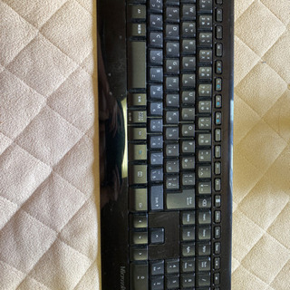 モニターとキーボードの画像