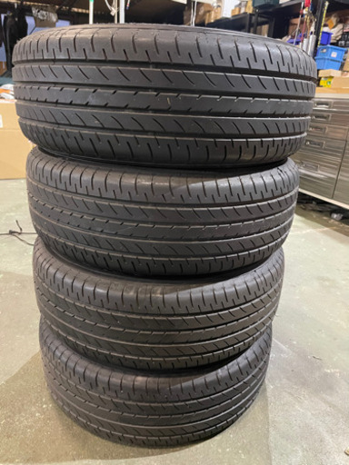 【値下】溝アリ‼︎ 225/60R18 ヨコハマ BlueEarth 4本セットNX ハリアー RAV4などに