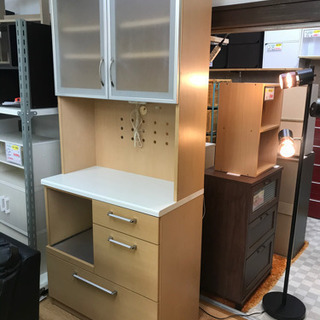 リサイクルショップ八光 田上店 配達・設置OK】ナチュラルベージュ 食器棚