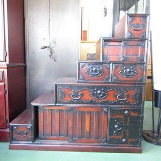 N2407 階段箪笥 左右両下り 6段 民芸家具 民芸ダンス 和風 キャビネット 間仕切り 和モダン 民芸家具 木製 リビング 和室 中古