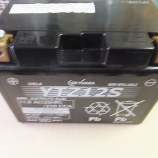ユアサ　ＹＴＺ１２Ｓ　バイク　バッテリー　中古です。　現状１２．...