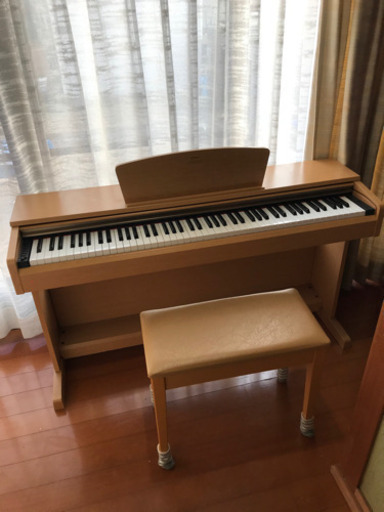 YAMAHA 電子ピアノ　ARIUS 純正イス付き