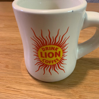 ライオンコーヒーのカップの画像