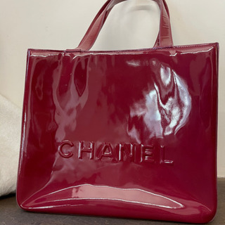 CHANEL シャネル　エナメルバッグ