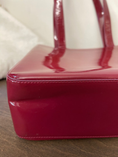 CHANEL シャネル　エナメルバッグ
