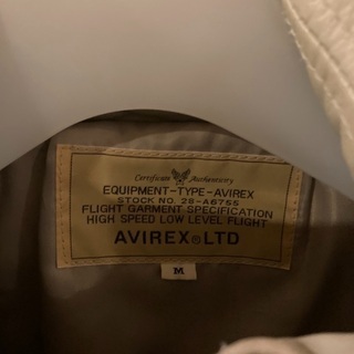 AVIREXレザーダウンジャケットの画像