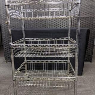 【取引中】キャスター付きメタルラック/シェルフ★引取限定でお譲りいたします★の画像