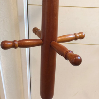 無料　木製ポールハンガー　ハンガーラック　コートかけ　帽子かけ
