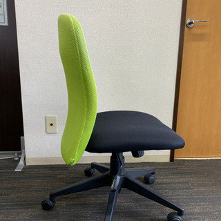 事務所用イス　一脚(5脚あります　本日の引き取りなら0円の画像