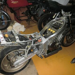 CBR250  MC19  部品エンジン３００００円にて