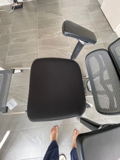 エルゴヒューマンプロオットマン　モールドクッション　グレー