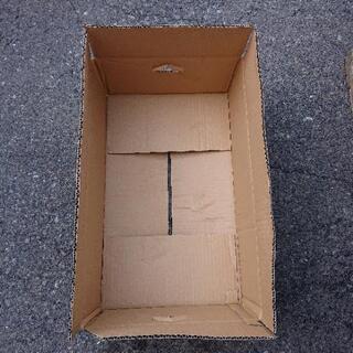 中古ダンボールの画像