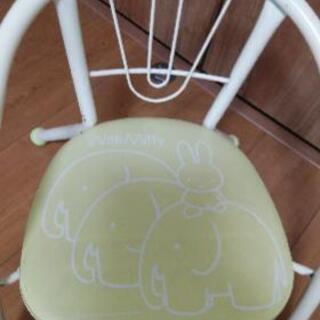子供イス(ミッフィー柄)の画像