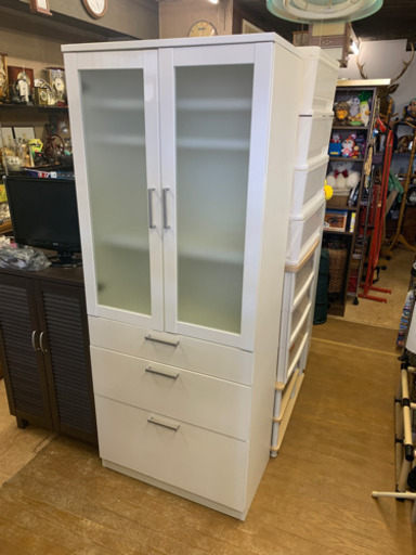 食器棚　戸棚　ホワイト