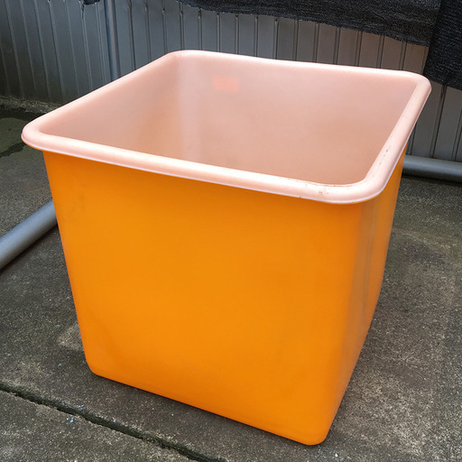 ■値下げ【未使用品】スイコー社製 ポリエチレン大型容器 外寸 W680×D680×H760