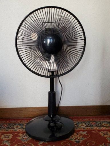 扇風機　お洒落なブラック