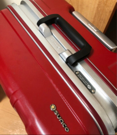 【更にお値下げしました】今月お取引で1000円引＆おまけ付❤ SUNCO キャリーバッグ 赤