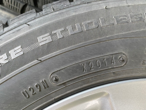 超特価　現行　トヨタ　80 ノア　後期純正　スタッドレスセット　ダンロップ　195/65R15  ４本