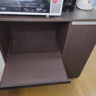 【直接引取限定】レンジ棚　レンジ台　食器棚の画像