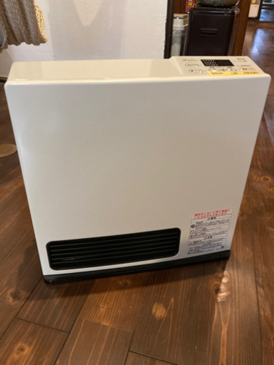 【受け渡し者決定】定価15400円を10000円で！【新品】Rinnai 都市ガスヒーター　SRC-365e 2020年式