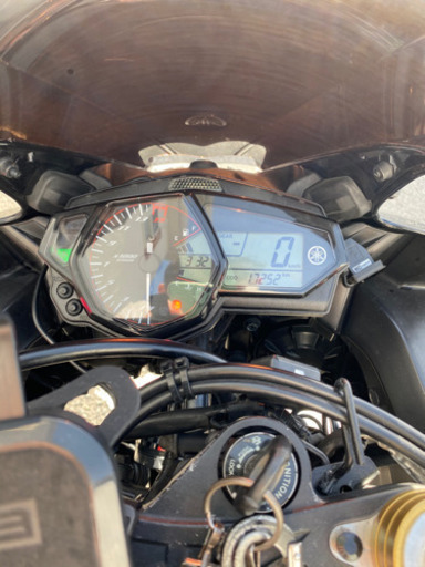 バイク YZF-R25