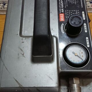 エアーコンプレッサー