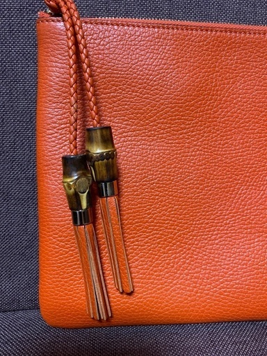 ☆GUCCI  ポーチ　クラッチバッグ（オレンジ)☆