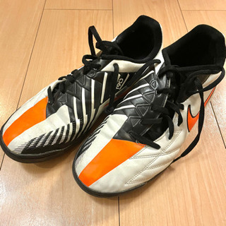 ナイキ　フットサルシューズ　25.5cm